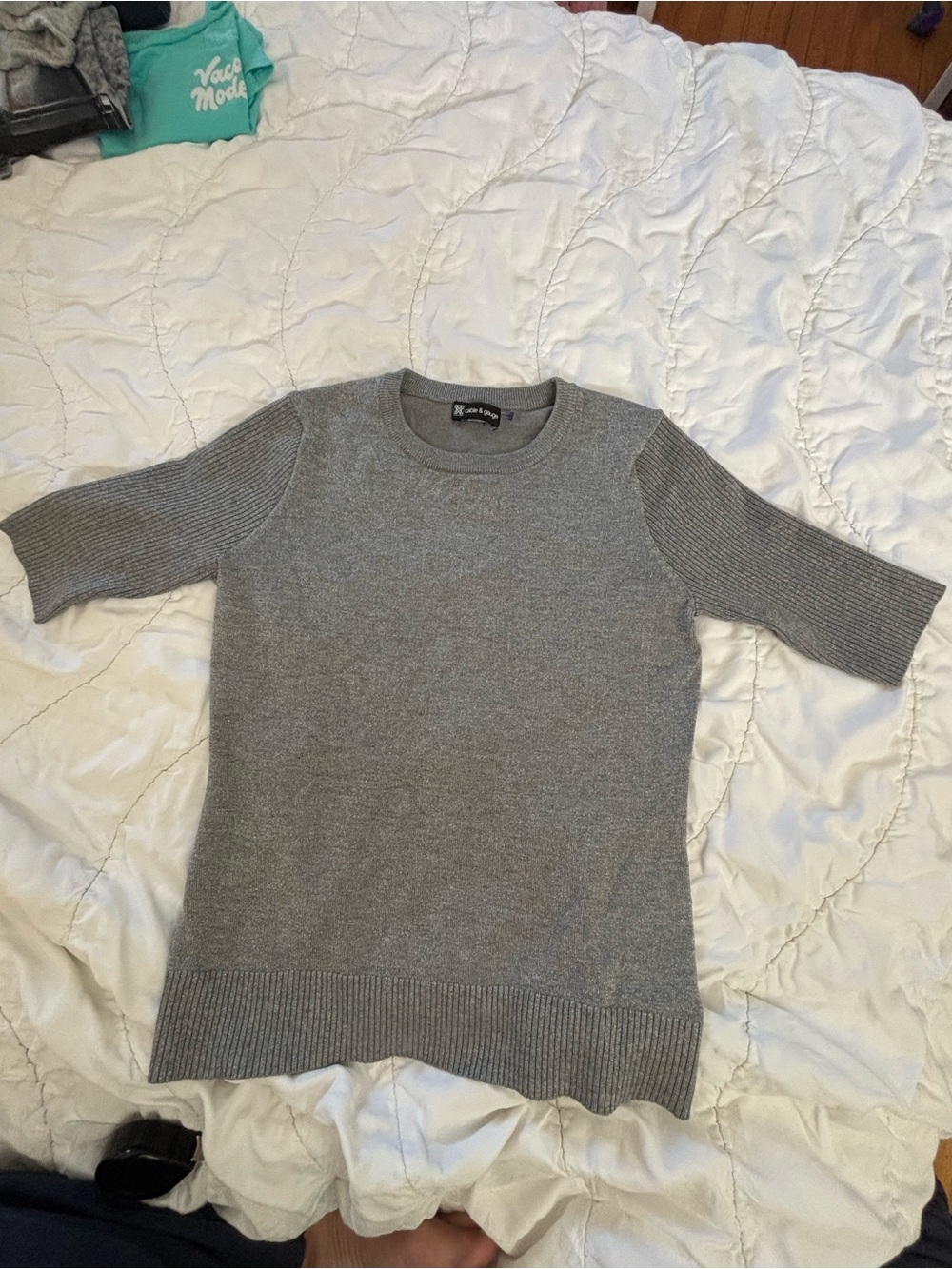 Cable & Gauge Silver Metallic Knit Sweater Medium Ribbed Sleeve Sparkle Top